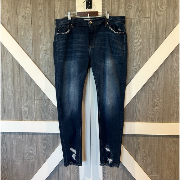 KanCan Denim - WJ2. Kancan Dark Wash distressed jeans 2XL, 38”W Ins 29”, R 11”.